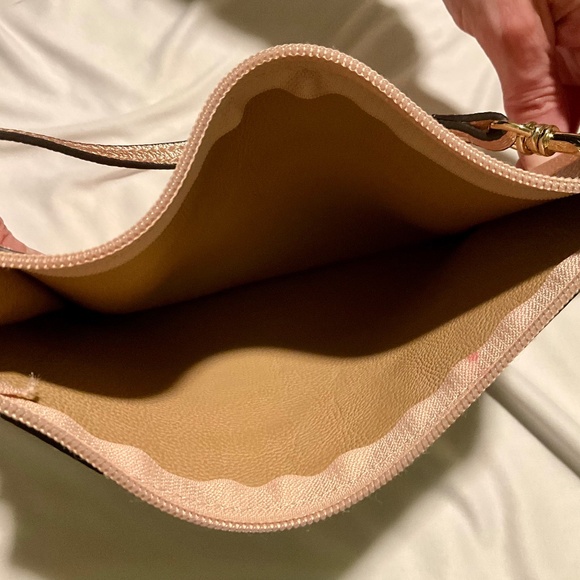 Calvin Klein Rose Gold/Pink Wristlet - Good Condition - 9 inches - Picture 2 of 6